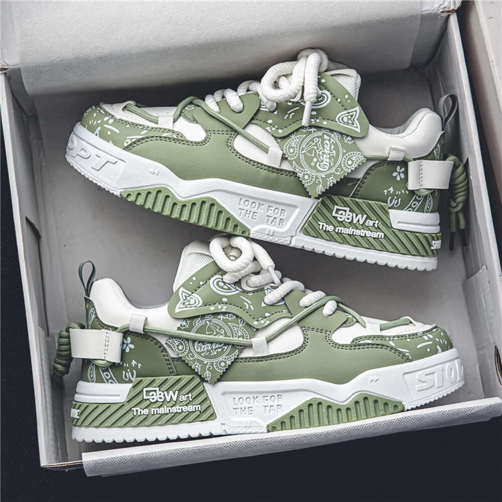 Fashion Men's Skateboard Outdoor Skate Shoes Man Street Platform Casual Sneakers for Men atillas De Hombre
