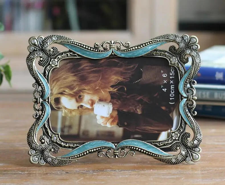 2026 4/6/7 Inch European Vintage Bronze Po Metal Alloy Picture Frame Wedding Bride Gift Home Decoration 240603Bj H260306