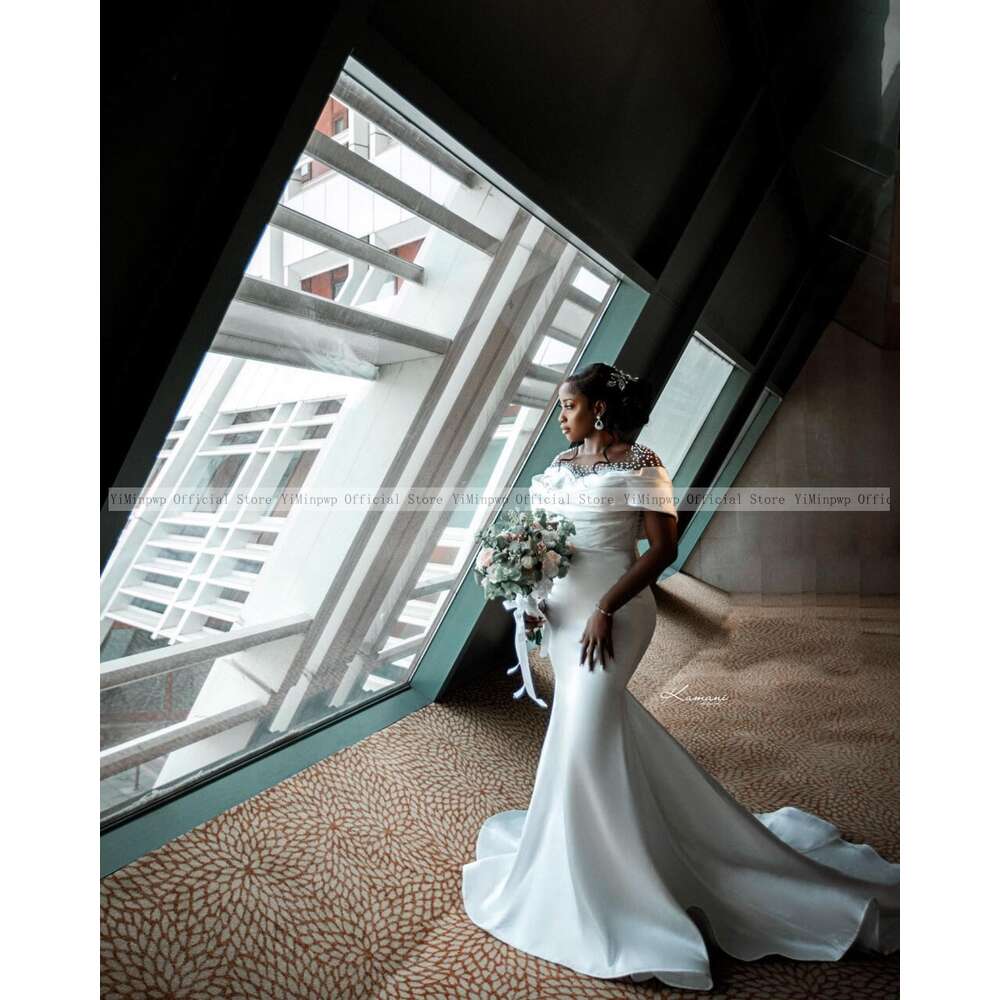 Clean White Mermaid Wedding Dresses for Bride Sheer Neck Sweep Train Pearls Beading Satin Africa Garden Beach Bridal Gowns