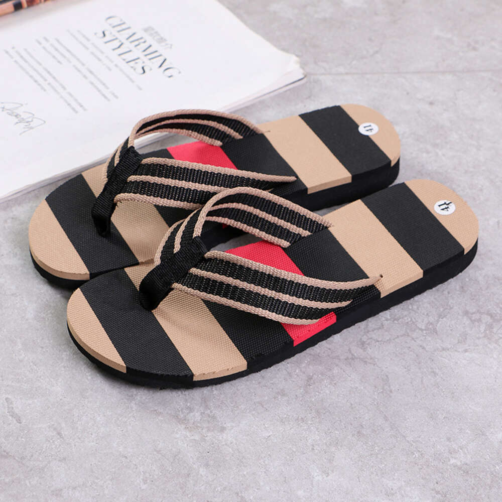 Wholesale Retail Summer Men's Indoor and Outdoor Non-slip Slippers Striped Color Matching Beach Leisure Flip-flops