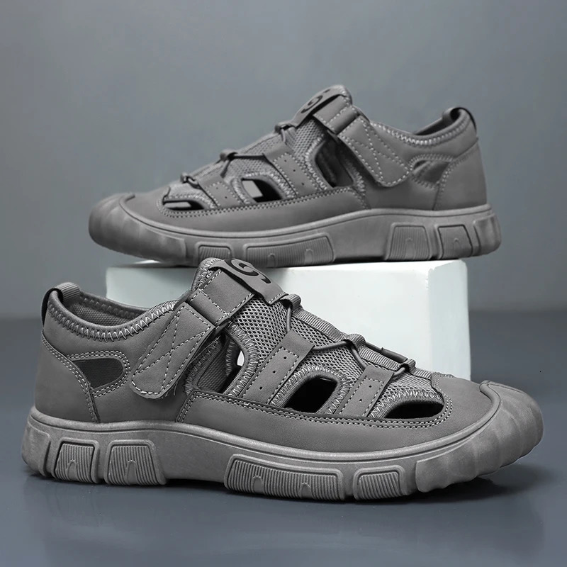 High quality mens mesh sandals fashionable mens summer waterproof shoes mens breathable outdoor leisure anti slip beach shoes 240615