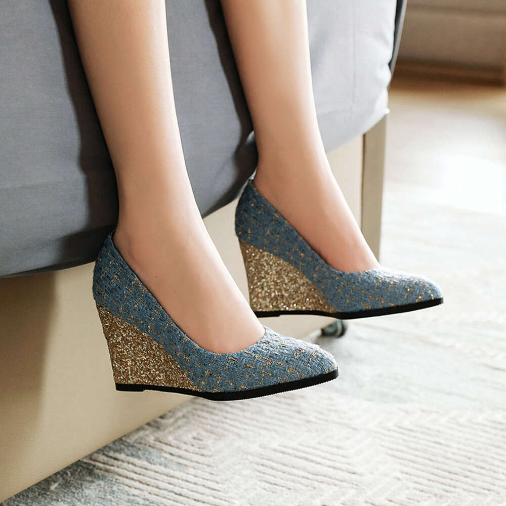 Spring New Pointed Toe Wedge Casual Shoes Women Comfortable Pumps Woman Fashion Slip On High Heels Flock Bling Shallow Female