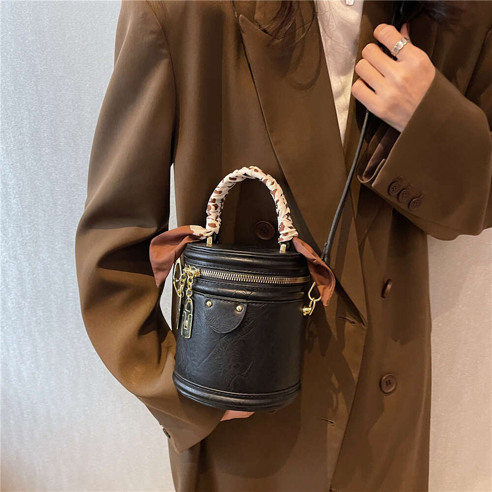 Toptrends Barrel Shape Mini Crossbody Bags For Women 2023 Trend Vintage Designer Top Handle Shoulder Bag Bucket Ladies Handbags H6.17#34