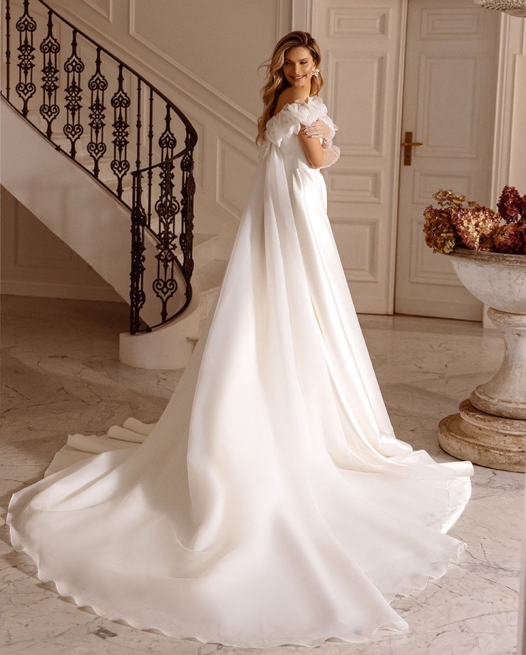 Charming wers Appliqued Wedding Dresses Off The Shoulder Bridal Gowns With Pockets A e Sweep Train Satin Vestido De Novia