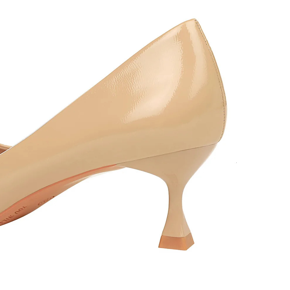 Elegant Women 5.5cm High Heels Patent Leather Pumps Office Lady Nude Kitten Middle Low Heels Tacones Wedding Bridal Party Shoes 240617