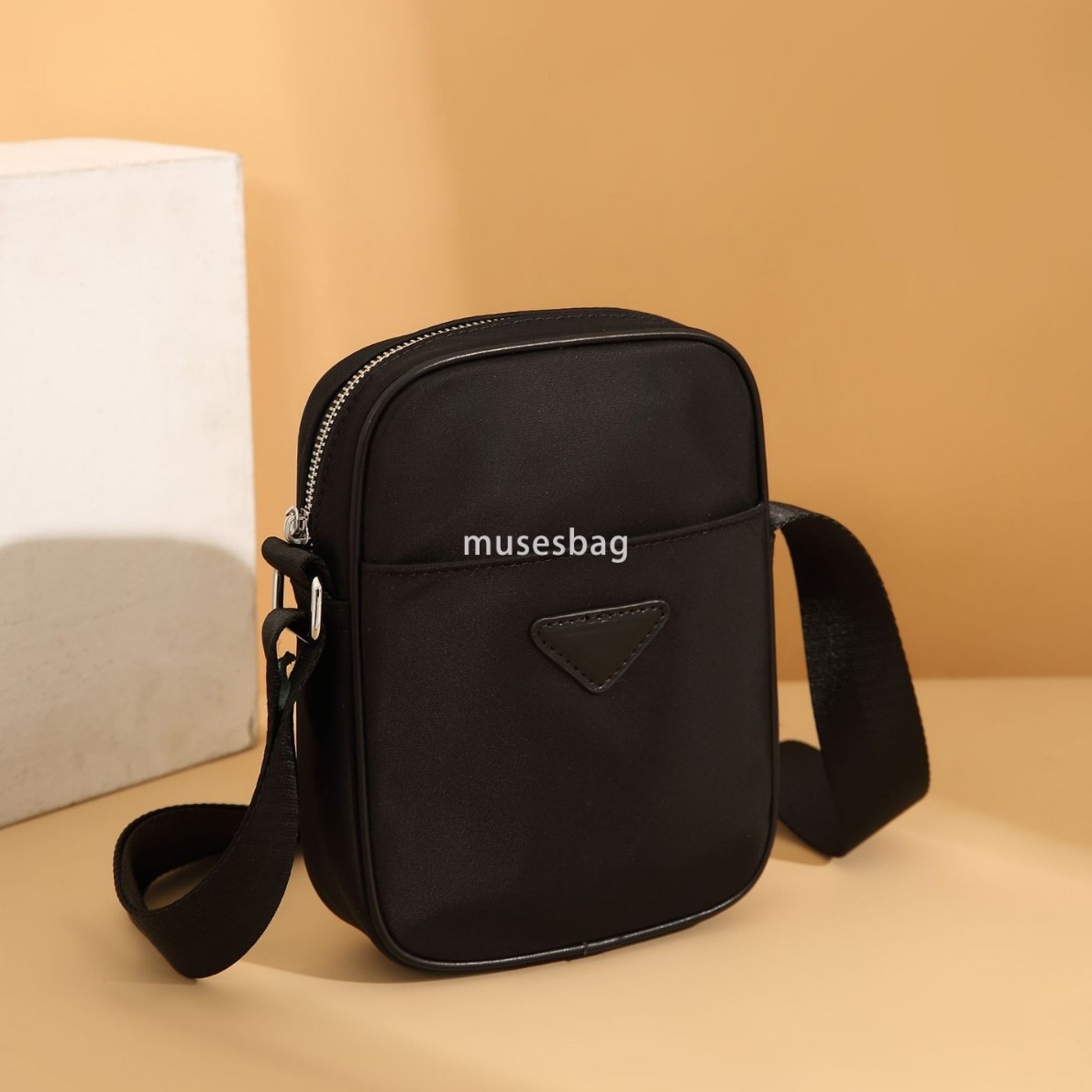 Fashionable and versatile high-quality fabric phone for both men and women zero wallet retro crossbody simple mini versatile small bag vertical phone