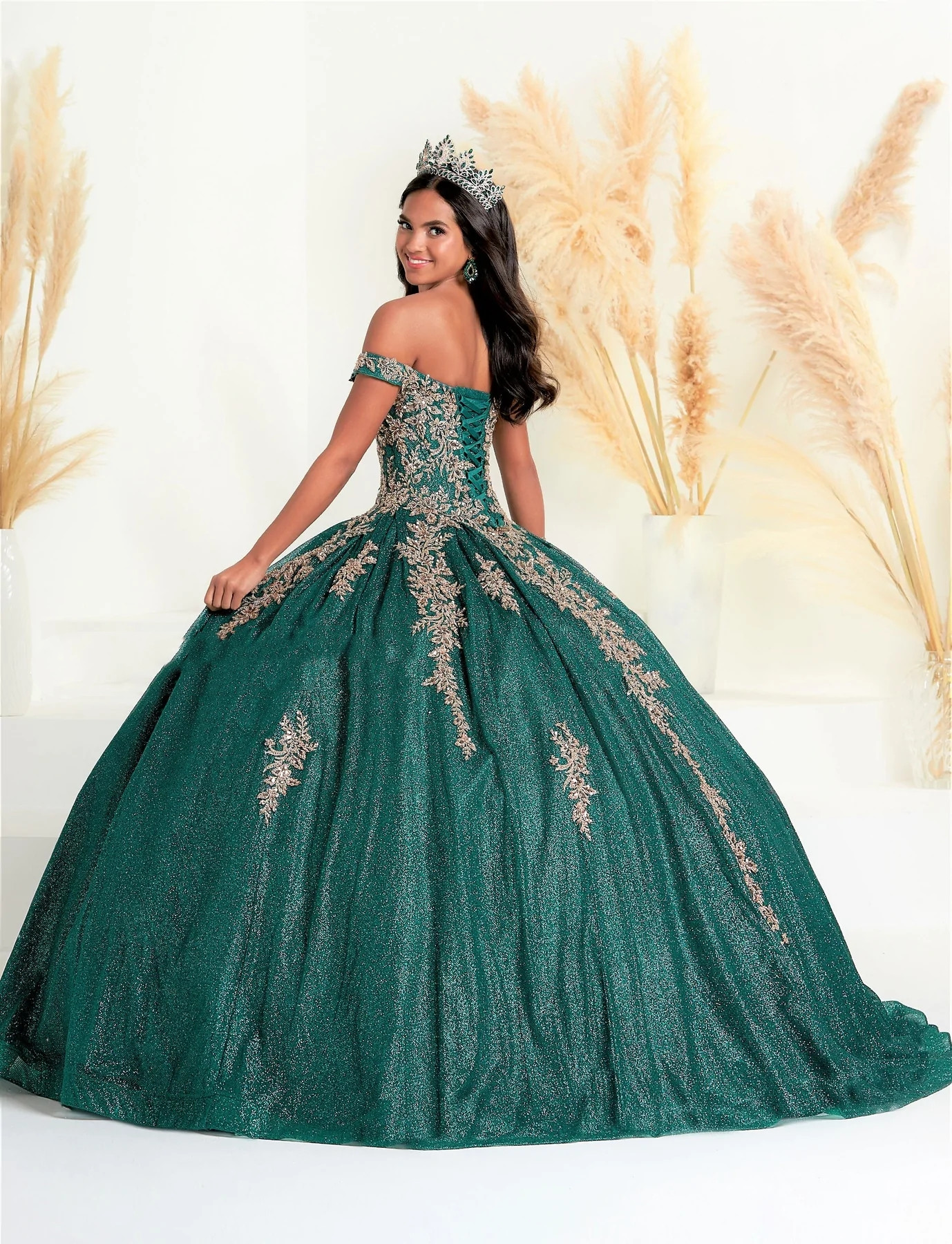 Sparkly Mexican Quinceanera Dresses Ball Gown Off The Shoulder Appliques Lace Beaded Puffy Charro Sweet 16 Dresses 15 Anos