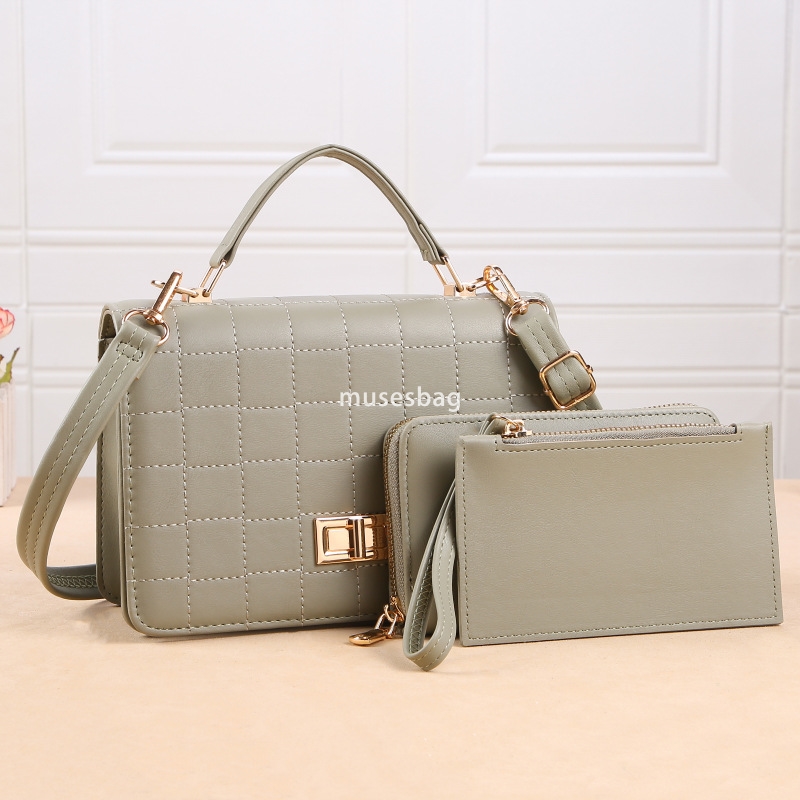 Designer Women's High Quality and Practical Korean Small Square Bag Handheld Three Piece Set Trendy and Fashionable Retro One Shoulder Crossbody 