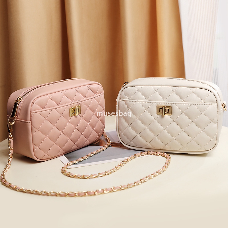 Designer women's high-quality temperament large capacity small sachet fashionable retro multifunctional shoulder bag practical small diamond cros