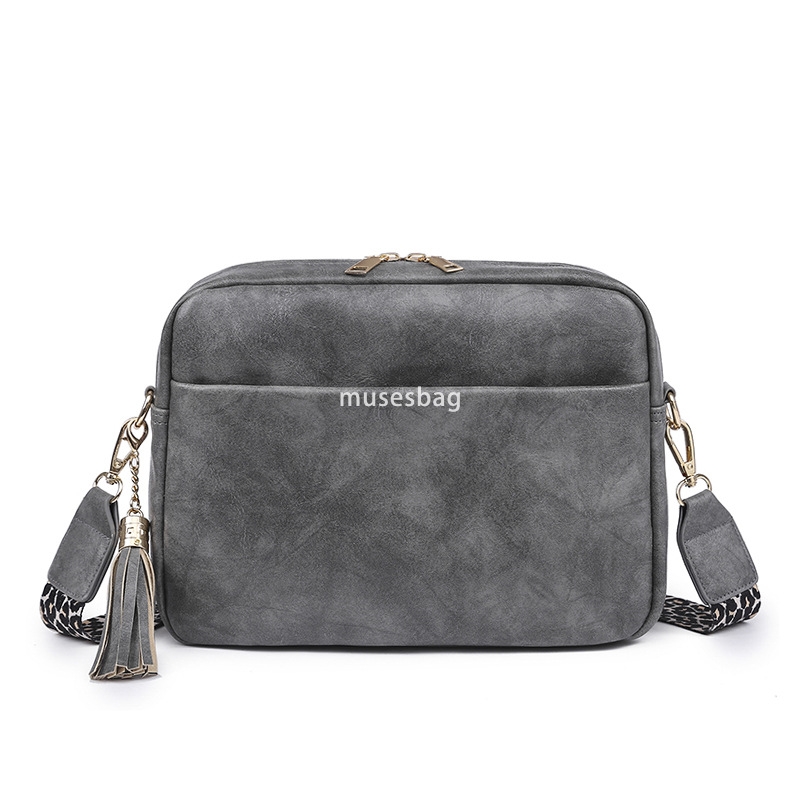 Fashionable women's designer candy colored casual lightweight large capacity shoulder bag new single shoulder crossbody bag classic retro trendy 
