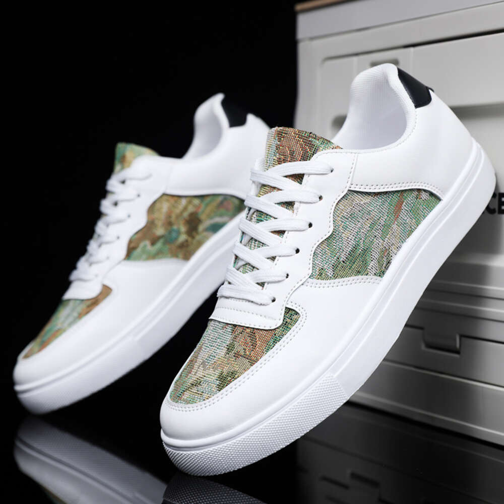 Wholesale Good Price Small MOQ Lace-up Trendy Casual Shoes Sports Sneakers for Men Canvas