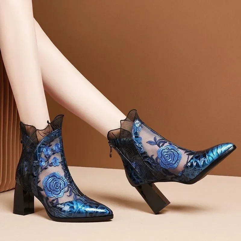 Ethnic Style Retro Lace High Heels Ankle Boots Women Autumn Embroider Pointed Toe Platform Short Boot Thick Heeled Pumps Zapatos 240617