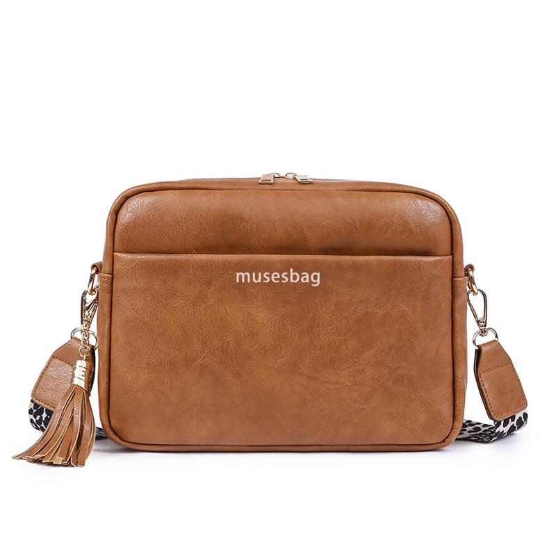 Fashionable women's designer candy colored casual lightweight large capacity shoulder bag new single shoulder crossbody bag classic retro trendy 