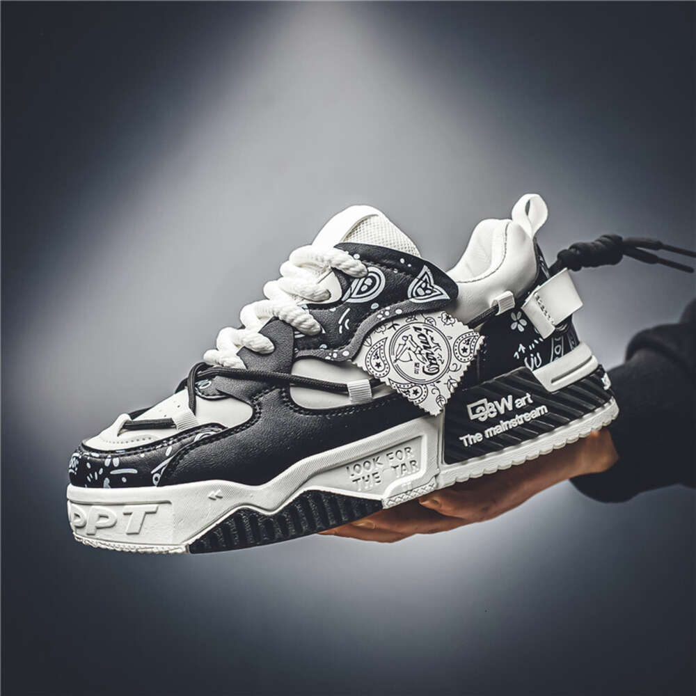 Fashion Men's Skateboard Outdoor Skate Shoes Man Street Platform Casual Sneakers for Men atillas De Hombre