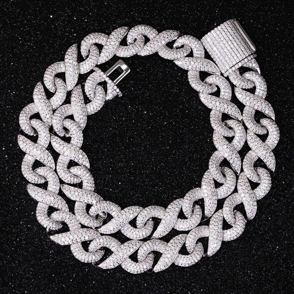 Designer necklace 13mm wide, Moissanite VVS material. Hip-hop rap necklace. Suitable for daily wear. As a birthday gift. Free delivery to your doorste