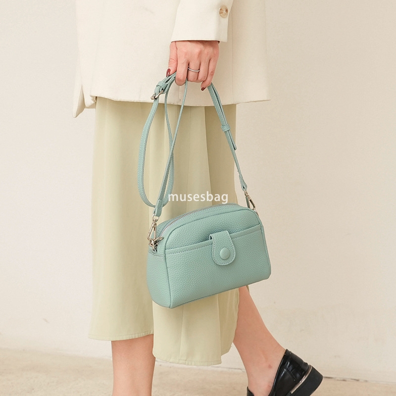 Designer Women's High Quality High end Elegant Practical Multi functional Small Bag Fashionable Crossbody Simple Small Square Bag Versatile Shoul