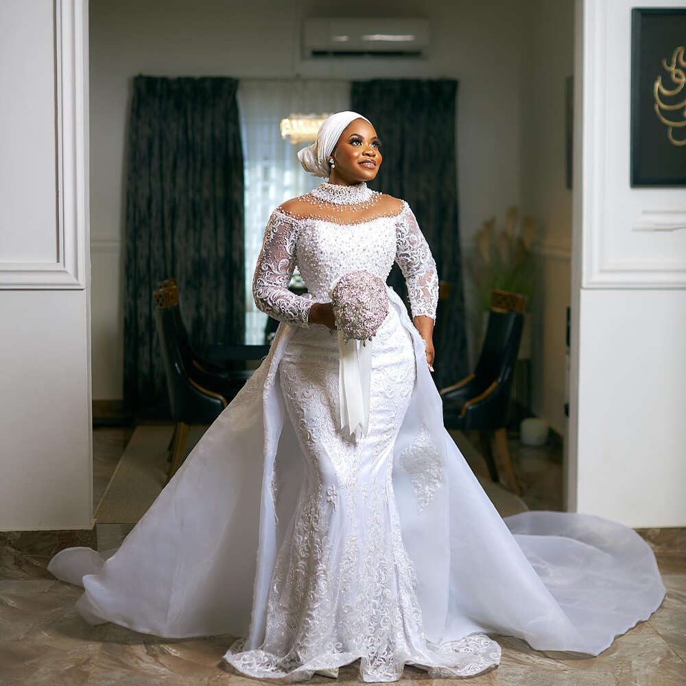 Modest Mermaid Wedding Dresses with Detachable Train Muslim Bridal Gowns High Neck Long Sleeve Lace Beading vestido de casamento