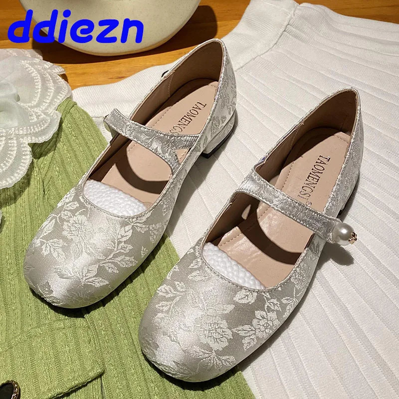 Fashion Buckle Strap Flats Women Mary Janes Shoes Female Soft Footwear Lolita Style Flats With Shoes For Ladies In 2024 240617