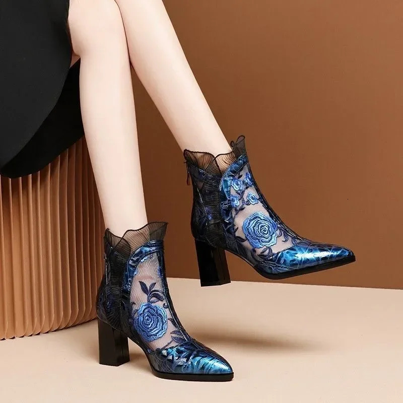 Ethnic Style Retro Lace High Heels Ankle Boots Women Autumn Embroider Pointed Toe Platform Short Boot Thick Heeled Pumps Zapatos 240617