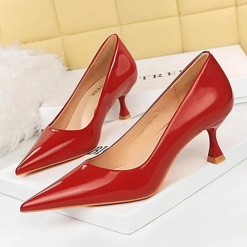 Elegant Women 5.5cm High Heels Patent Leather Pumps Office Lady Nude Kitten Middle Low Heels Tacones Wedding Bridal Party Shoes 240617