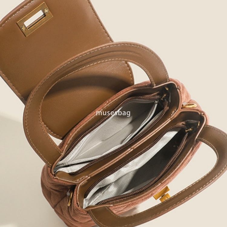 Netizen Autumn and Winter High Quality Silk Velvet Small Fragrant Wind New Handheld Women Bag Single Shoulder Crossbody Diamond Grid Chain Bag