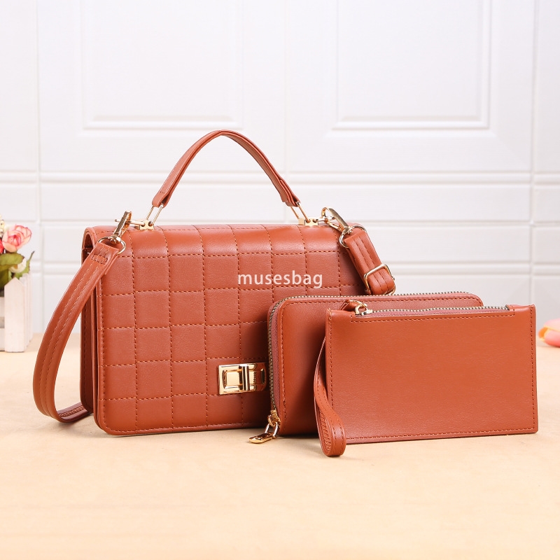 Designer Women's High Quality and Practical Korean Small Square Bag Handheld Three Piece Set Trendy and Fashionable Retro One Shoulder Crossbody 