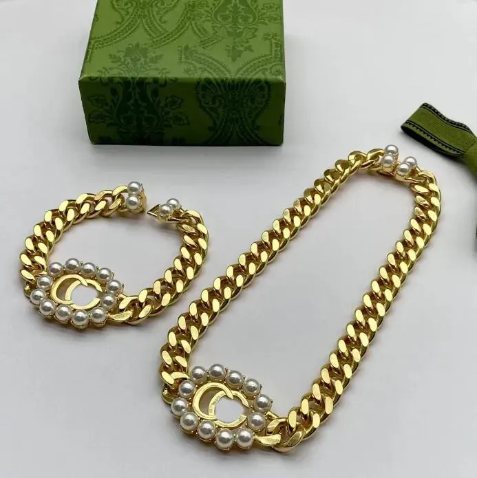 Luxury designer Fashion Pearl Chain Necklace 18K gold charm bracelet Women's Christmas gift Jewelry Sets