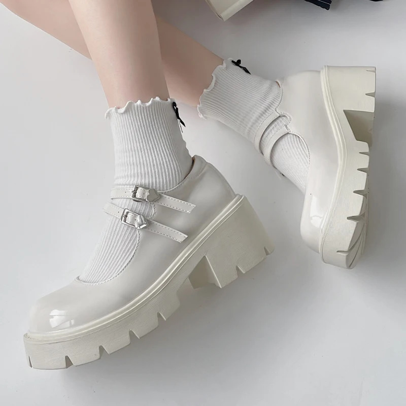 Rimocy Chunky Platform Mary Jane Shoes Women Heart Buckle Strap Thick Heels Pumps Woman Black Patent Leather Lolita Shoes Laides 240617
