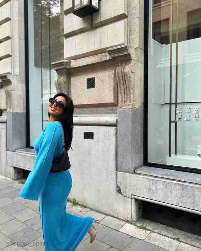 Basic Casual Women Dresses New Flare Sleeves Slim Woolen Dress Round Neck Knitted Split Wide Sleeve Dress