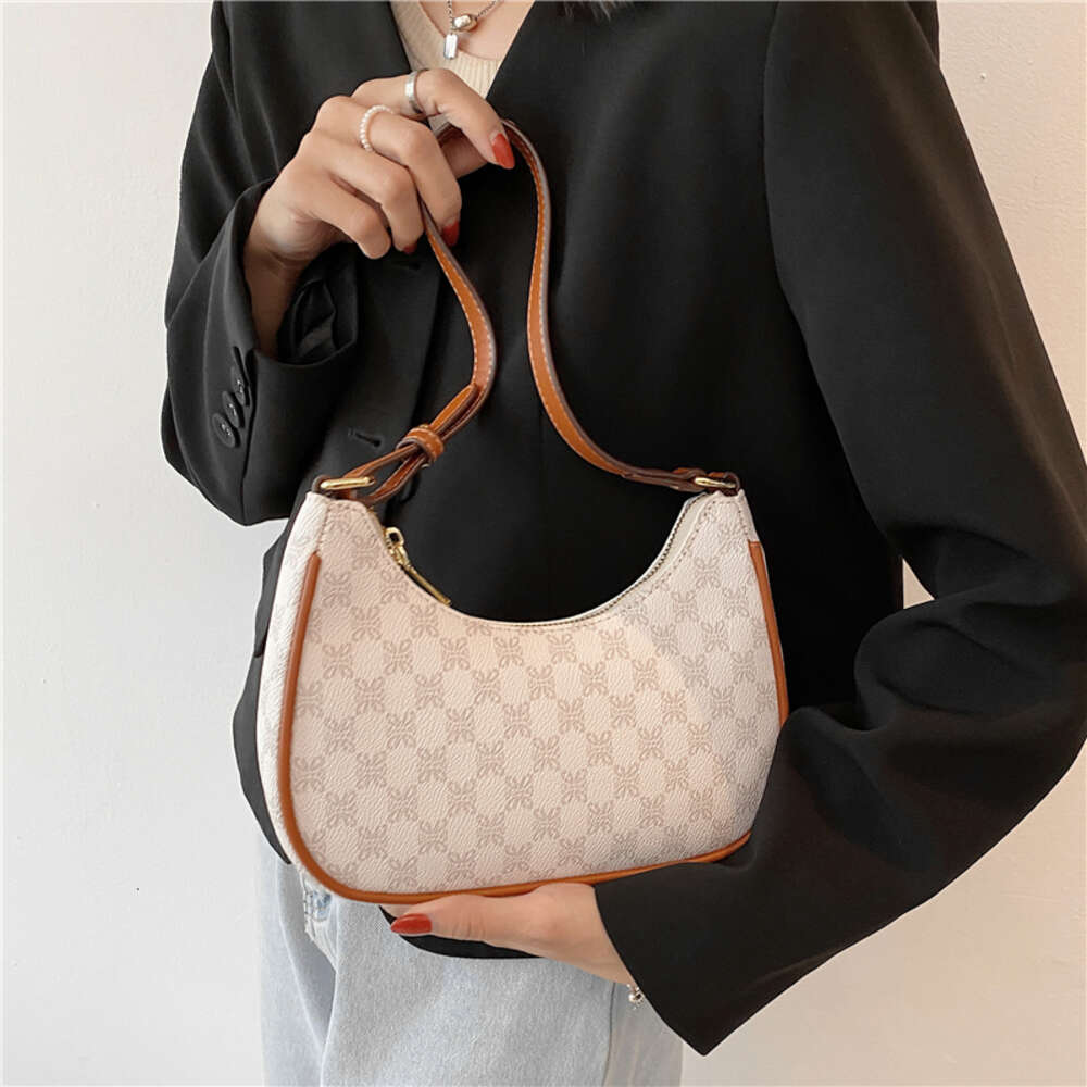 Toptrends French Style Underarm Small Shoulder Bags For Women 2023 Trend Design PU Leather Half Moon Ladies Handbags And Purses H6.17#32