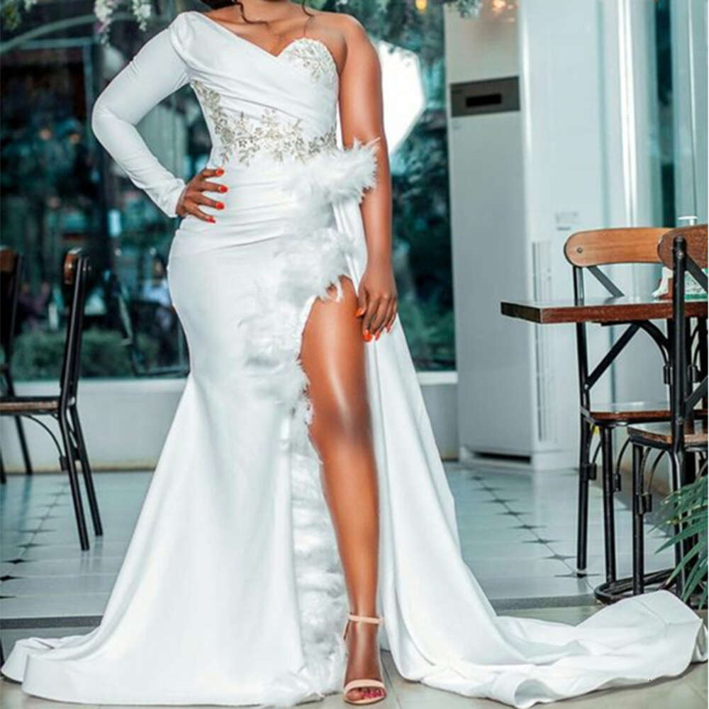 Feathers Mermaid special Dresses for Bride One Shoulder Long Sleeve Side Split Sweep Train Pleats Appliques Bridal Gowns vestido