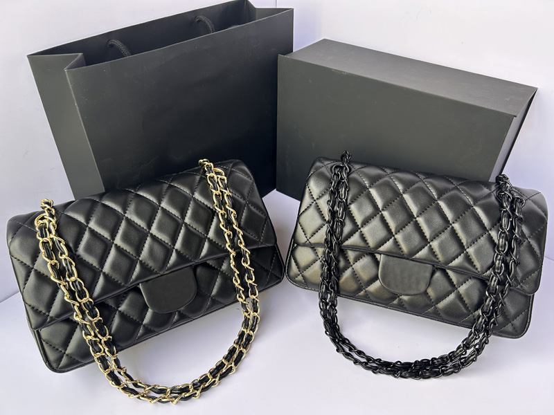 2026 Designer Handbag Shouder Chain Bag Cutch Fap Totes Bags Waet Check Veour Thread C Purse Doube Letters Soid Hasp Waist Square Stripes Women bao