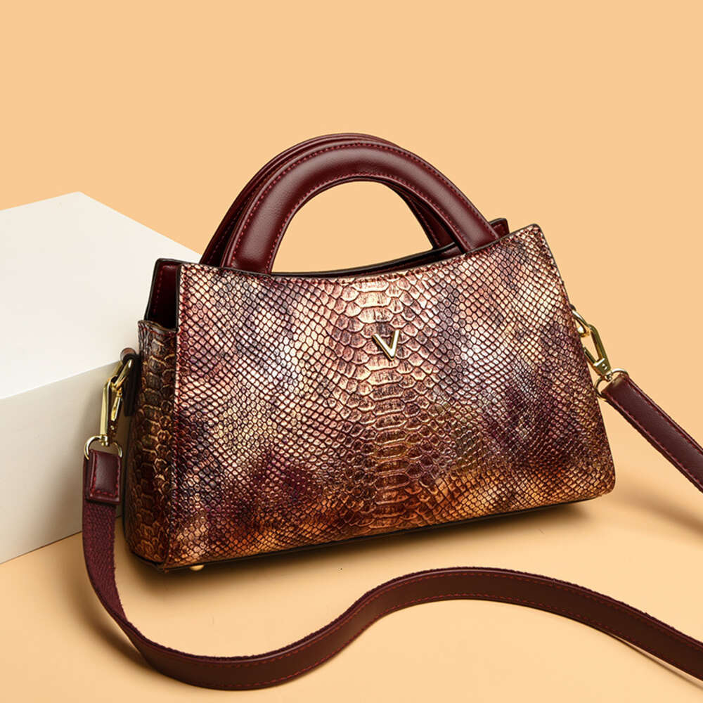 2023 Womens Designer Crocodile Pattern Shoulder PU Leather Brand Woman Crossbody Casual Handbag Bright Colour Bag H6.17#52 ddmythur