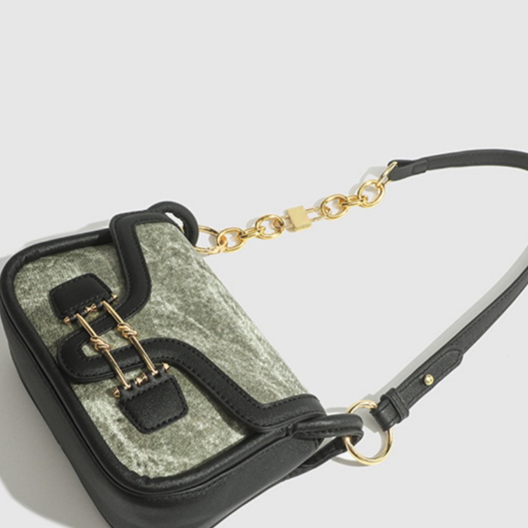 New Street Trend Green Simple and Fashionable Versatile Single Shoulder Bag with Stereoscopic Oblique Cross Commuting Western Style Small Square Bag f