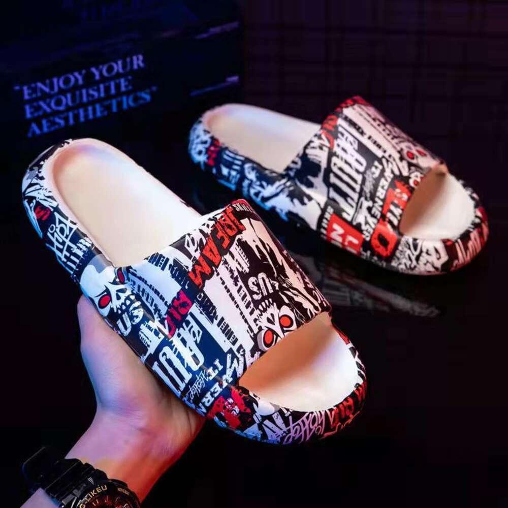 2023 White Printing Men's Sandals Casual Sport Shoes Light Weight Beach Slides Slippers for Women and Men