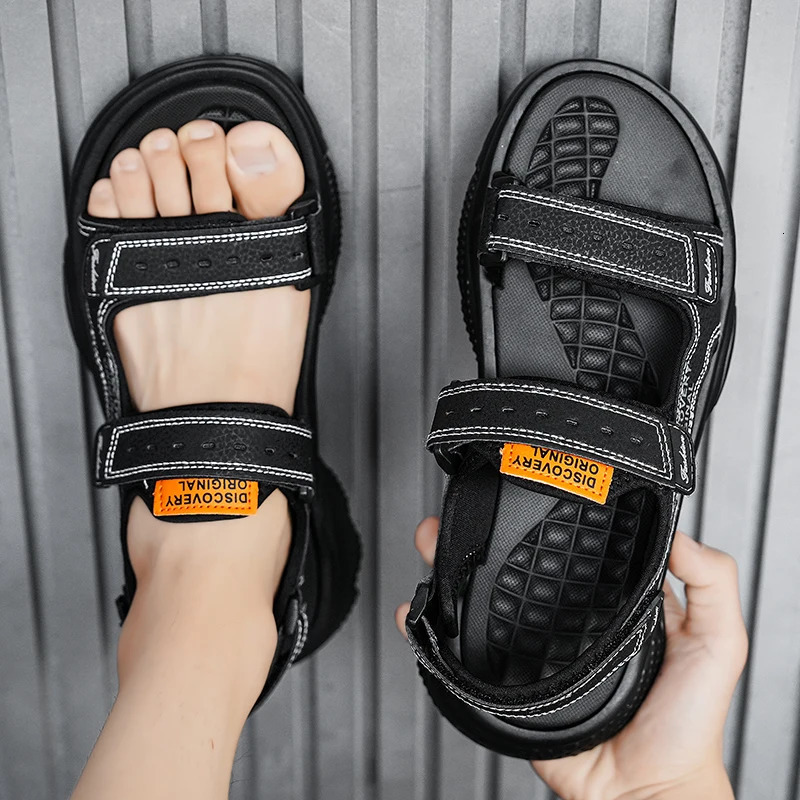 Mens summer hook and loop sandals breathable fashionable casual beach outdoor shoes 240615
