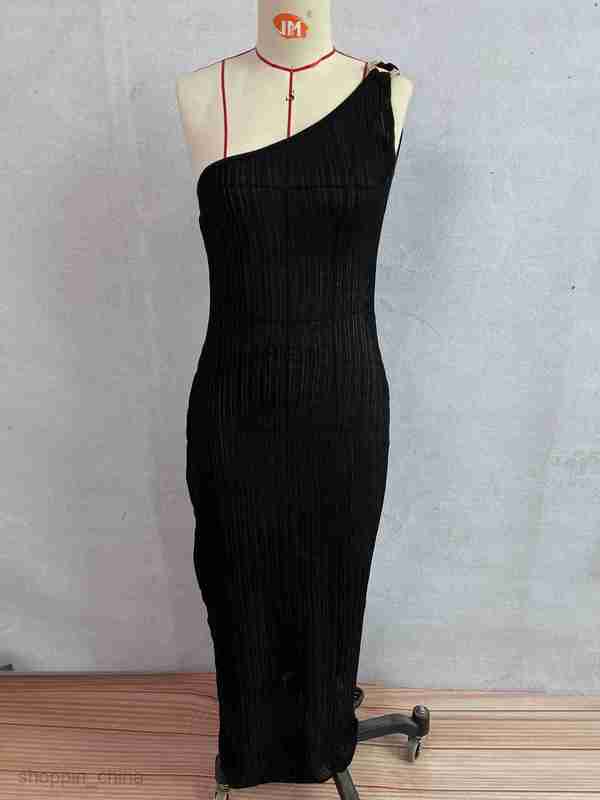 Basic Casual Women Dresses New sexy single piece camisole high waisted vertical knitted dress buttocks wrapped skirt pencil skirt vacation beach skirt