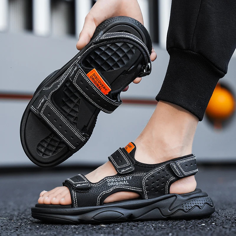 Mens summer hook and loop sandals breathable fashionable casual beach outdoor shoes 240615