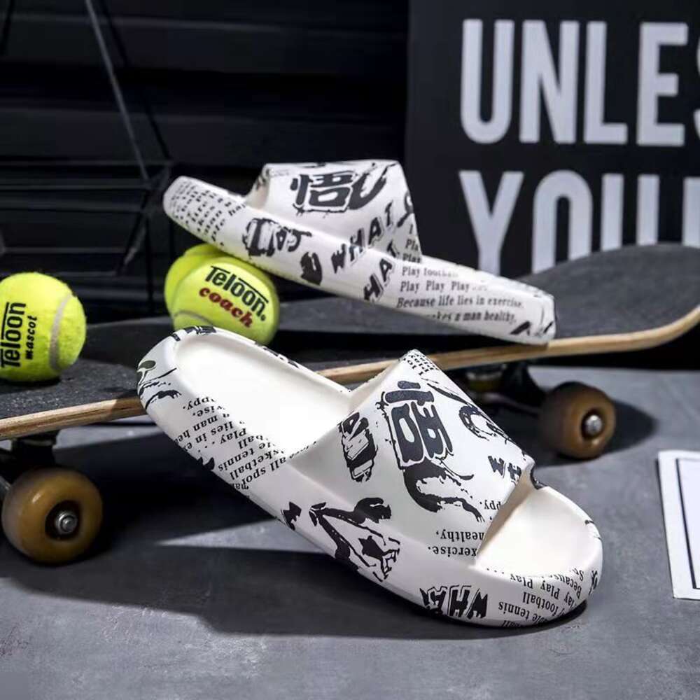 2023 White Printing Men's Sandals Casual Sport Shoes Light Weight Beach Slides Slippers for Women and Men