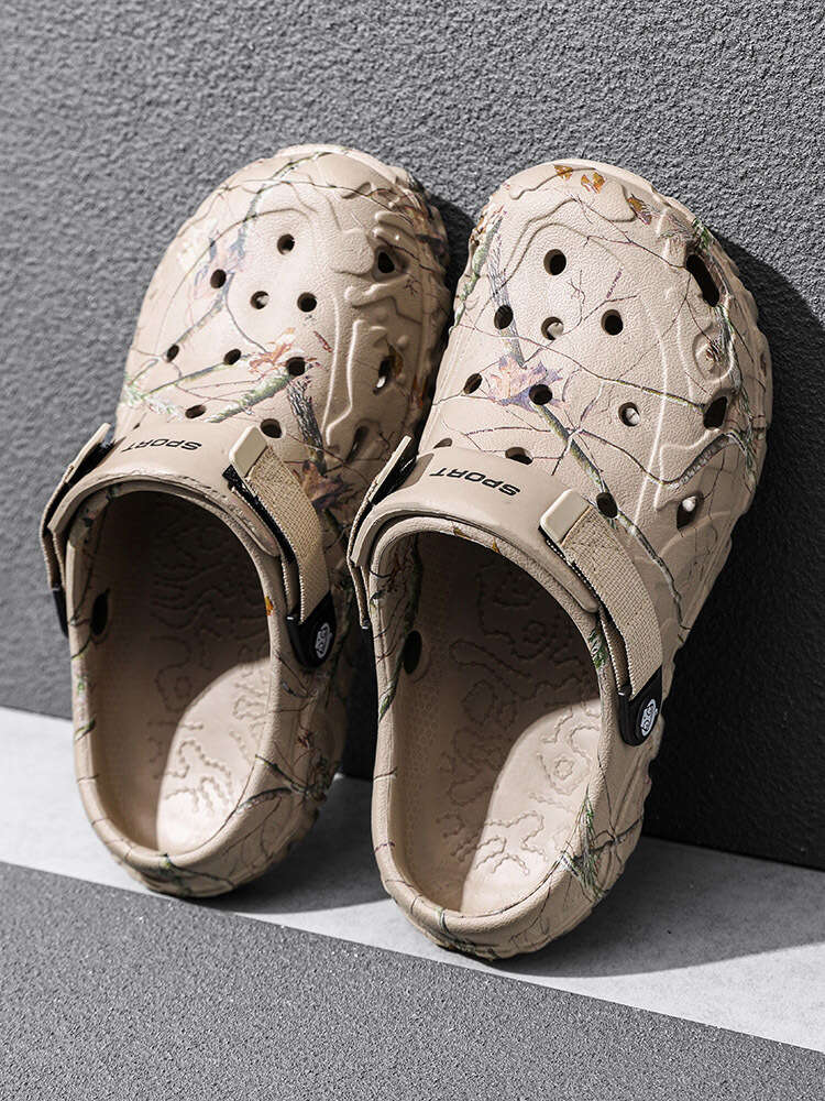 2024 Hole Shoes Men's Outer Wear Couple Slippers Large Size Breathable Non-slip New