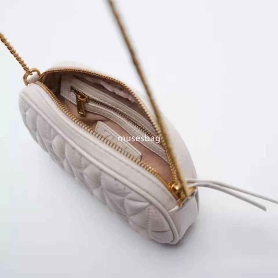 Summer daily outfit new pillow shaped square bag mobile phone bag diamond grid small bag versatile single shoulder crossbody bag mini chain bag