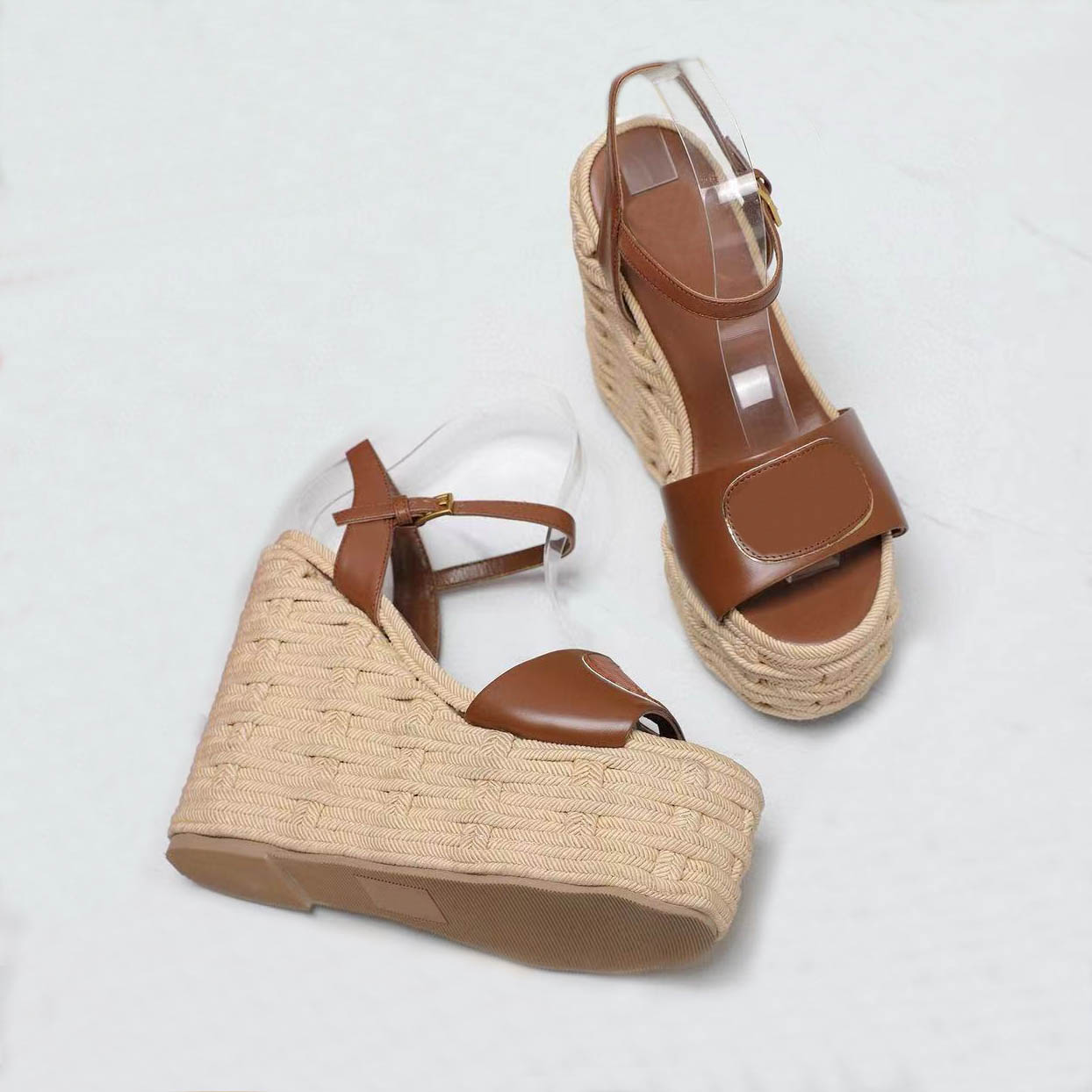 Designer Women Open Toe Fashion Slippers New Sandals Classic Luxury Leather Summer Outside Out Letter Chunky High Heels size 35-41