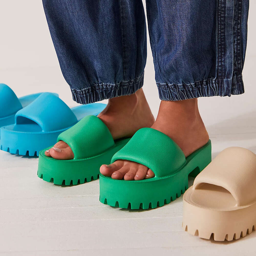 New Arrival Fashion Ladies Slippers 2024 Candy Color Eva Slides Simple Trendy Platform Sandals for Women