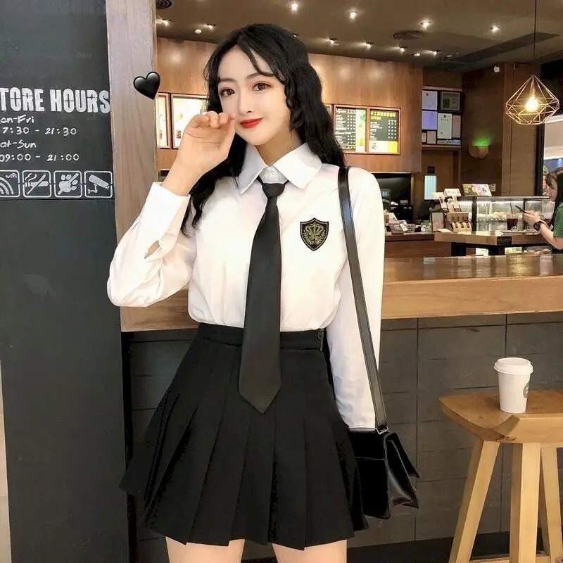 School Girl Uniform Twopiece College Style Pleated Skirt Suits Womens Summer Loose Shirt Female Student Korean 240617