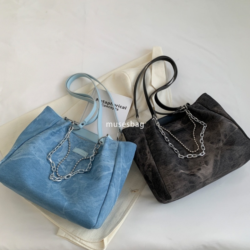 Designer Women's High Quality European and American Classic Retro Multi functional Bag Essential Fashion Heart Embossed Plush Tote Bag Large Capa