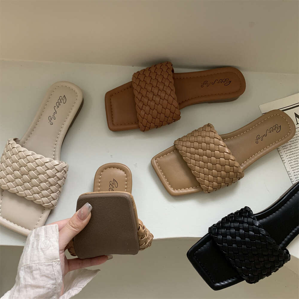 New Style designer sandals Transparent Slide Slippers Women designer shoes Fashion Summer Shoes Ladies Heeled Sandals Elegant slippers 41e