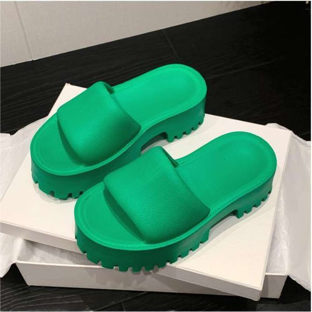 New Arrival Fashion Ladies Slippers 2024 Candy Color Eva Slides Simple Trendy Platform Sandals for Women