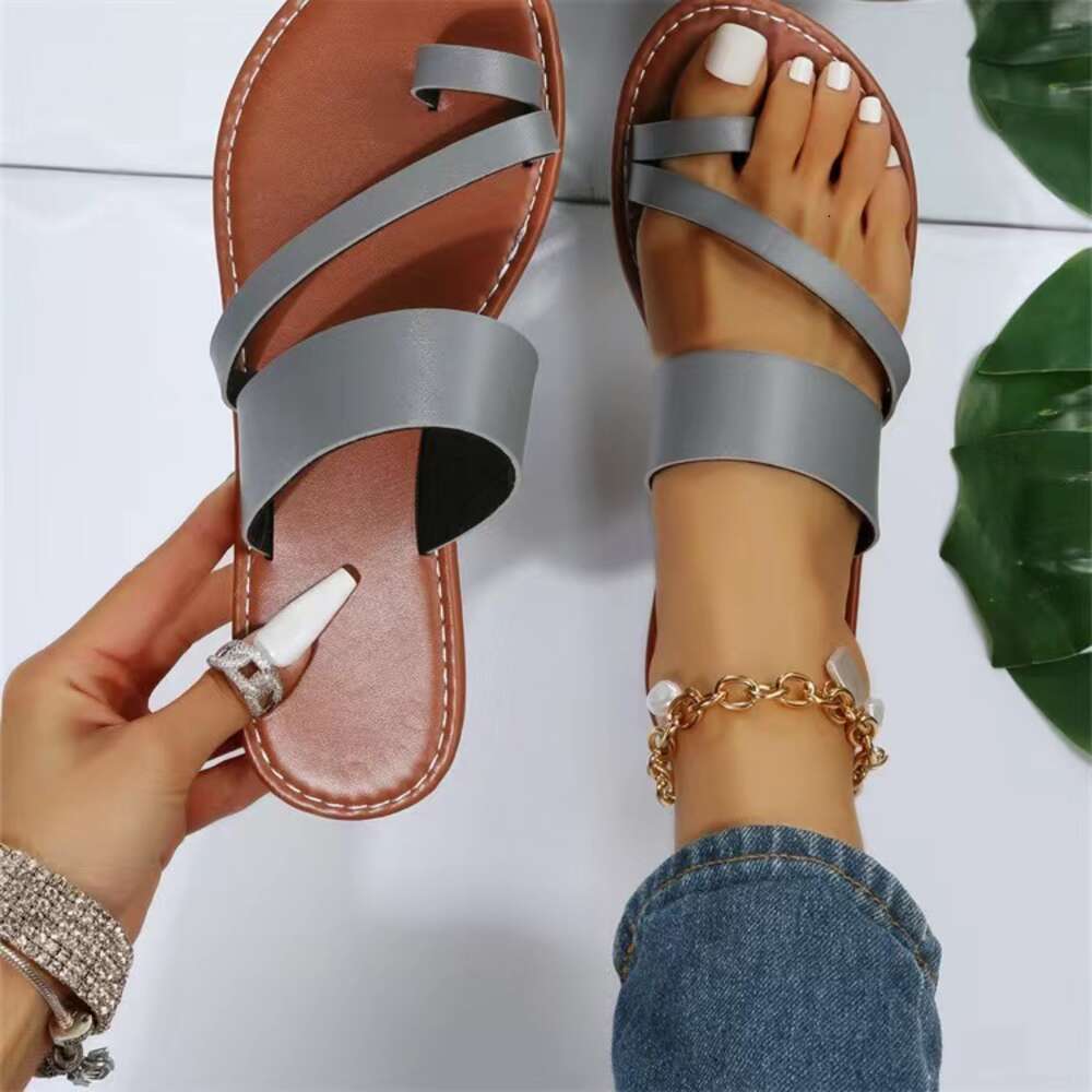 New Summer Large Size Shoes Set Toe Fashion Comfortable Flat Heel Women's Sandals Slippers