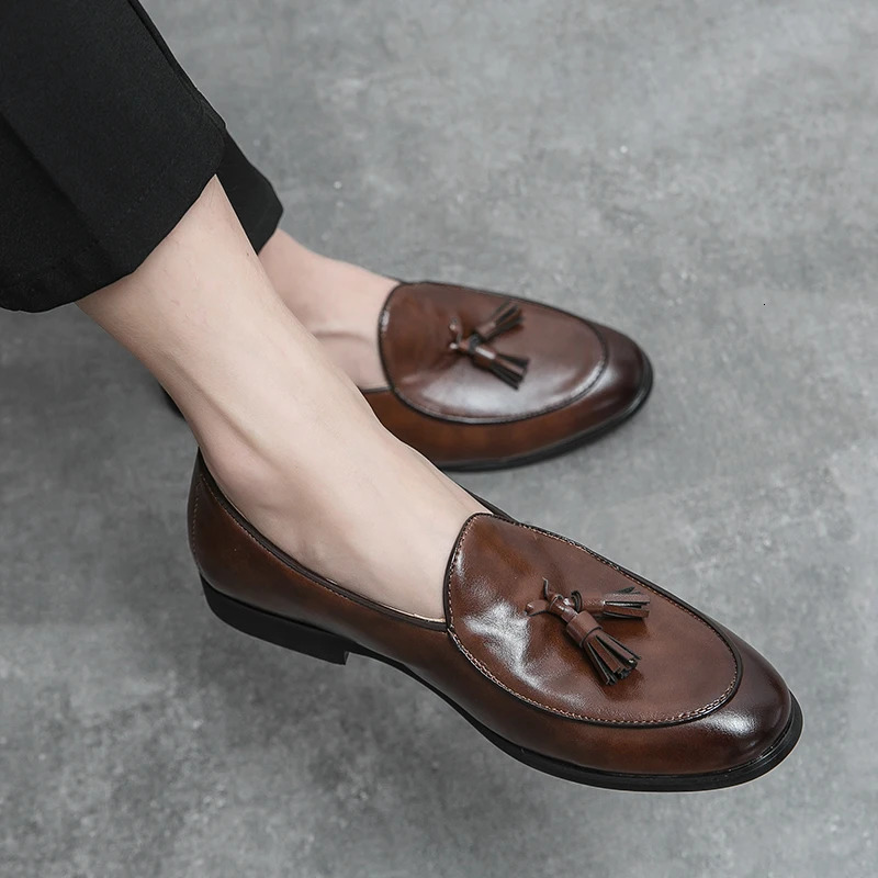 Tassel Loafers: Genuine Leather Mens Formal Slip-on Shoes hot for Office Wear