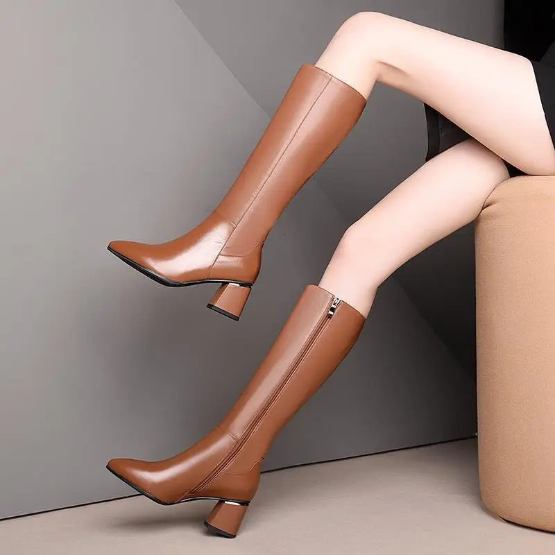 Shoes for Woman Long Winter Knee High Shaft Footwear Leather Womens Boots Fur Brown Pointed Toe Chic and Elegant Fashion 240618